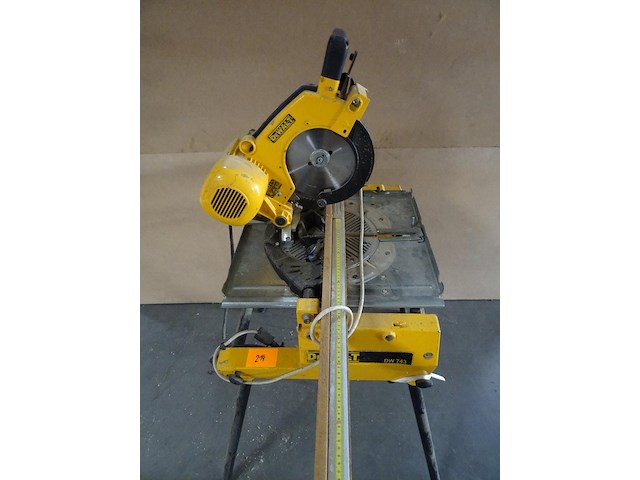 Combi-verstekzaag dewalt - afbeelding 4 van  5