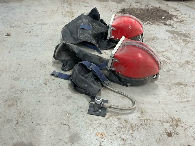 Combinatielot 2 straalhelmen met luchttoevoer (2x) - afbeelding 3 van  10