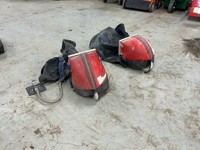Combinatielot 2 straalhelmen met luchttoevoer (2x) - afbeelding 4 van  10