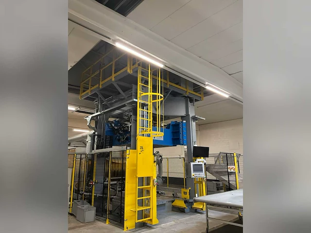 Combinatielot (lot 45 t/m 58) - automatische lamineer- en hogedrukvormlijn - afbeelding 81 van  158
