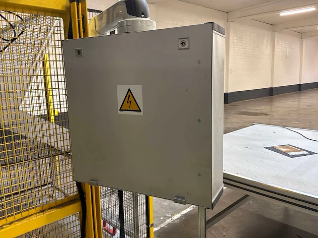 Combinatielot (lot 45 t/m 58) - automatische lamineer- en hogedrukvormlijn - afbeelding 96 van  158