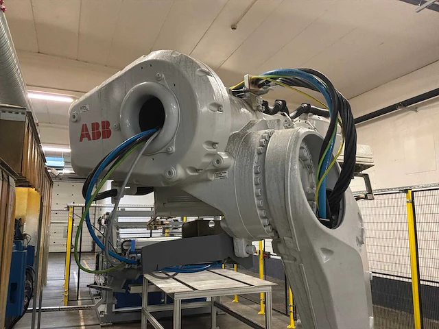 Combinatielot (lot 45 t/m 58) - automatische lamineer- en hogedrukvormlijn - afbeelding 154 van  158