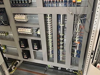 Combinatielot (lot 45 t/m 58) - automatische lamineer- en hogedrukvormlijn - afbeelding 10 van  198