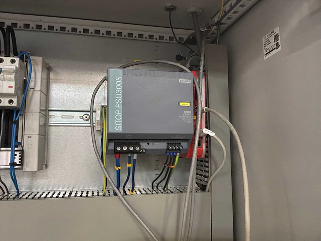 Combinatielot (lot 45 t/m 58) - automatische lamineer- en hogedrukvormlijn - afbeelding 12 van  198