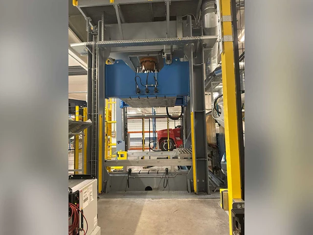 Combinatielot (lot 45 t/m 58) - automatische lamineer- en hogedrukvormlijn - afbeelding 118 van  198