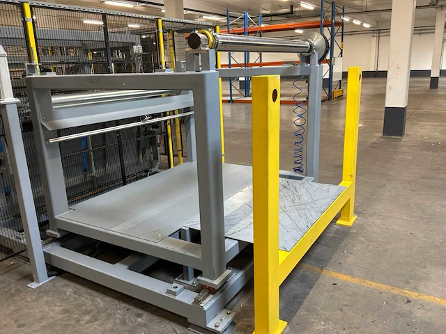 Combinatielot (lot 45 t/m 58) - automatische lamineer- en hogedrukvormlijn - afbeelding 83 van  198