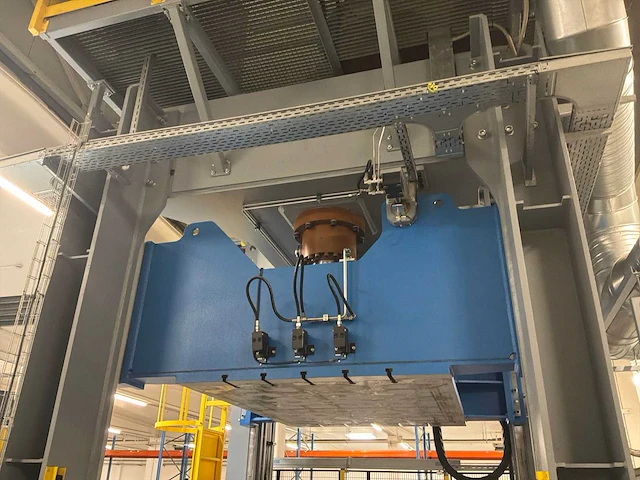 Combinatielot (lot 45 t/m 58) - automatische lamineer- en hogedrukvormlijn - afbeelding 95 van  198