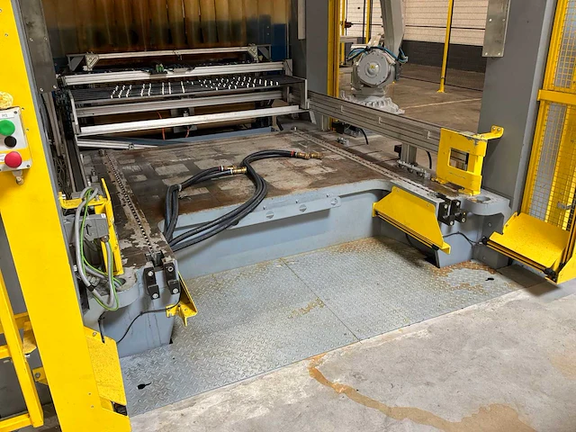 Combinatielot (lot 45 t/m 58) - automatische lamineer- en hogedrukvormlijn - afbeelding 104 van  198