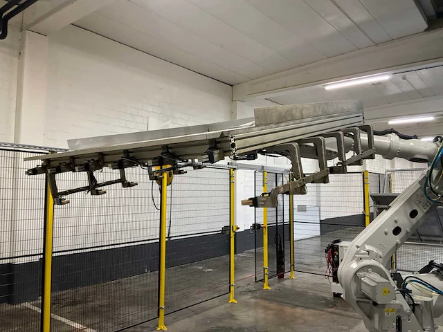 Combinatielot (lot 45 t/m 58) - automatische lamineer- en hogedrukvormlijn - afbeelding 193 van  198