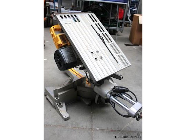 Combinatiezaag dewalt d27111-sq, werking niet gekend - afbeelding 3 van  4