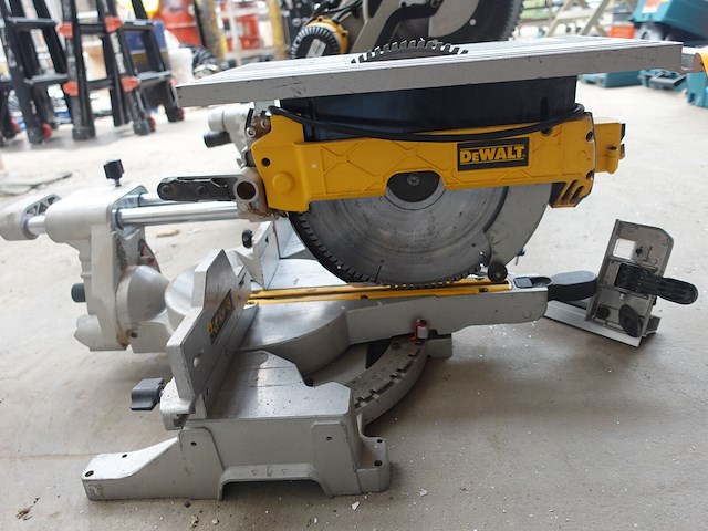 Combinatiezaag dewalt - afbeelding 3 van  4