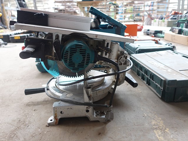 Combinatiezaag makita - afbeelding 2 van  3