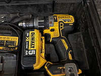 Combiset accu slagschroevendraaier en schroefmachine dewalt - afbeelding 3 van  10