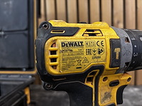 Combiset accu slagschroevendraaier en schroefmachine dewalt - afbeelding 9 van  10