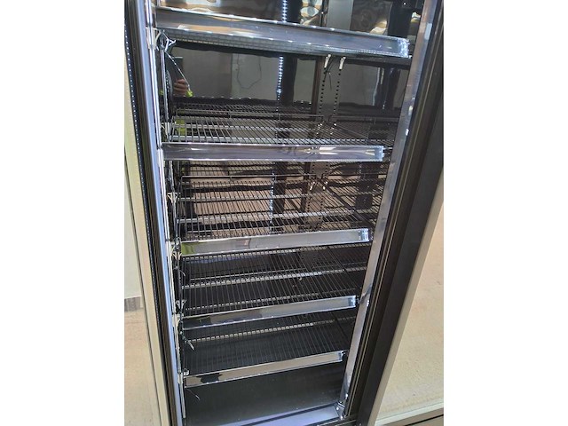 Combisteel - 2025 - koelvitrine - afbeelding 2 van  5
