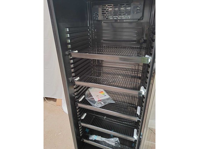 Combisteel - 2025 - koelvitrine - afbeelding 4 van  4