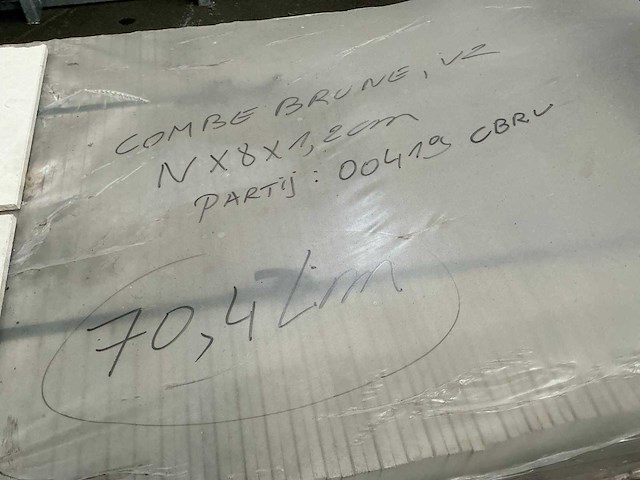 Combre brune v2 70,4 lm natuursteen plint - afbeelding 3 van  4