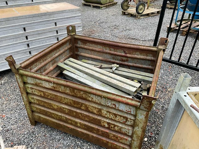 Cometal bekistingsmateriaal - afbeelding 13 van  17