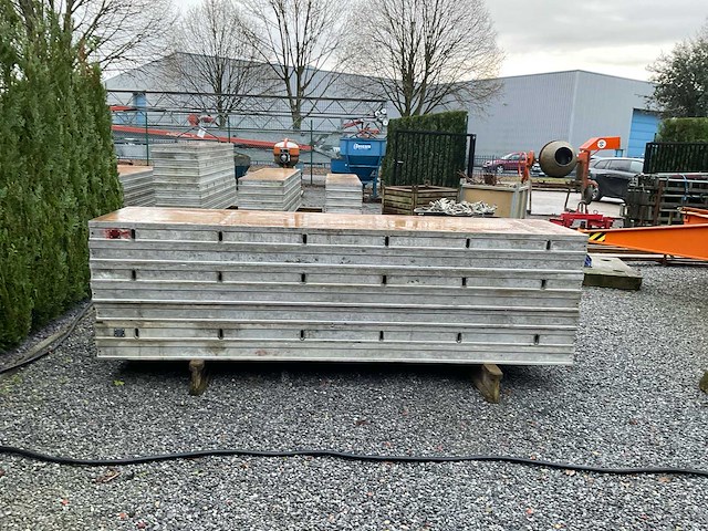 Cometal bekistingsmateriaal - afbeelding 17 van  17