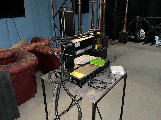 Commaker omni 1 laser graveermachine electronica - afbeelding 20 van  21