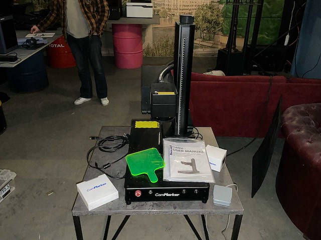 Commaker omni 1 laser graveermachine electronica - afbeelding 21 van  21