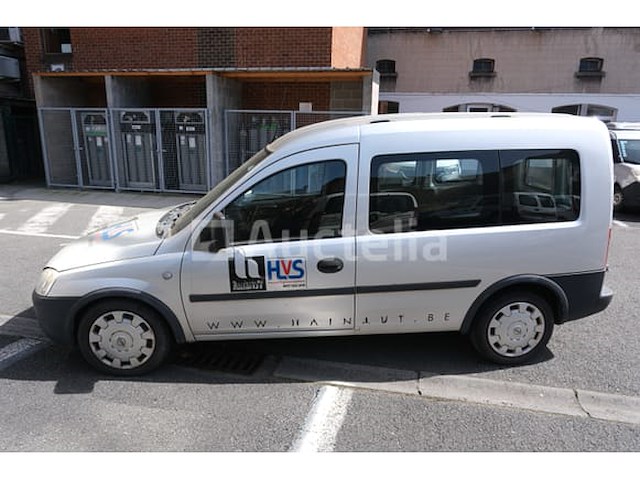 Commerciële bestelwagen opel combo 1,7 cdti (2011-198,607 km-vin:w0lvxcf25b4321506) - afbeelding 6 van  40