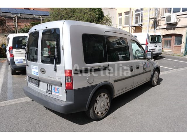 Commerciële bestelwagen opel combo 1,7 cdti (2011-198,607 km-vin:w0lvxcf25b4321506) - afbeelding 7 van  40