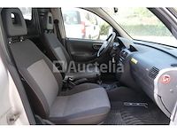 Commerciële bestelwagen opel combo 1,7 cdti (2011-198,607 km-vin:w0lvxcf25b4321506) - afbeelding 11 van  40