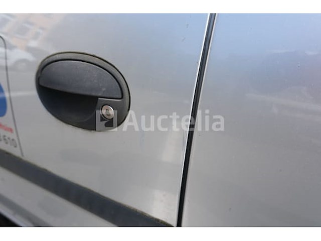 Commerciële bestelwagen opel combo 1,7 cdti (2011-198,607 km-vin:w0lvxcf25b4321506) - afbeelding 19 van  40