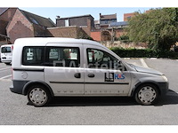 Commerciële bestelwagen opel combo 1,7 cdti (2011-198,607 km-vin:w0lvxcf25b4321506) - afbeelding 38 van  40