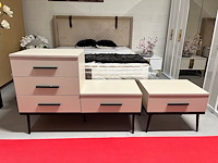 Commode + nachtkastje | roze/crème retro stijl