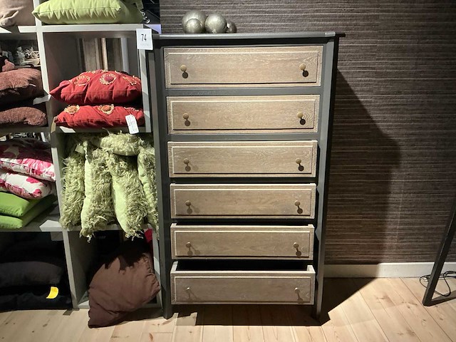 Commode - afbeelding 1 van  4