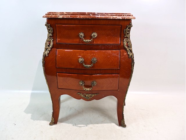 Commode - afbeelding 1 van  7
