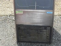 Compact ijsblokmachine 56x50x74cm