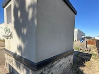 Compacte hoogspanningscabine met kyte powertech transformator (bouwjaar 2021, serienummer 1112105200) en schneider electric schakelinstallatie. voorzien van externe aansluitingen. - afbeelding 3 van  10