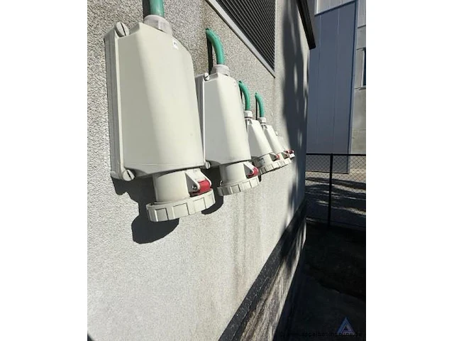 Compacte hoogspanningscabine met kyte powertech transformator (bouwjaar 2021, serienummer 1112105200) en schneider electric schakelinstallatie. voorzien van externe aansluitingen. - afbeelding 4 van  10