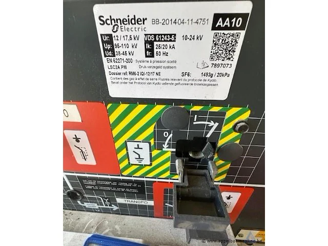 Compacte hoogspanningscabine met kyte powertech transformator (bouwjaar 2021, serienummer 1112105200) en schneider electric schakelinstallatie. voorzien van externe aansluitingen. - afbeelding 10 van  10