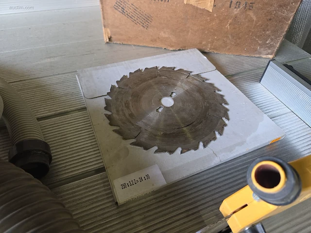 Compacte paneelzaagmachine elektra beckum... - afbeelding 4 van  8