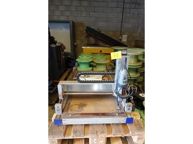 Compacte portaalfreesmachine - afbeelding 1 van  6