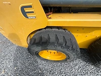 Compacte schranklader (skid steer) gehl 5240 - afbeelding 31 van  39