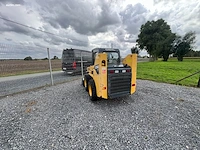 Compacte schranklader (skid steer) gehl 5240 - afbeelding 37 van  39