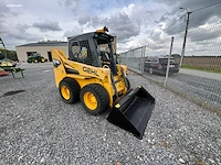 Compacte schranklader (skid steer) gehl 5240 - afbeelding 39 van  39