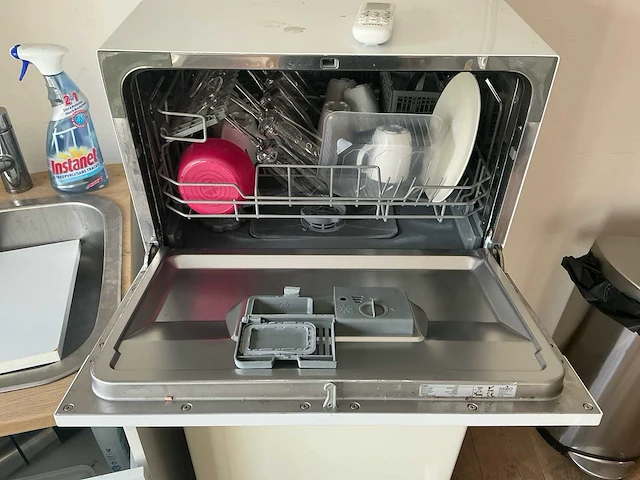 Compacte vrijstaande vaatwasser – model sfo2201 - afbeelding 2 van  2