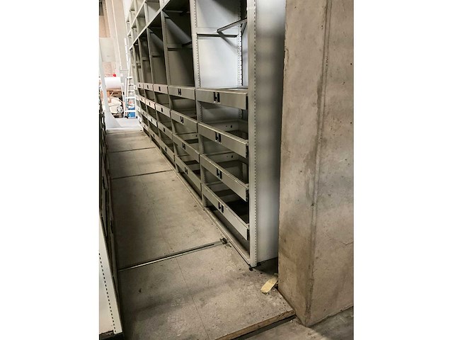 Compactus rolarchief - afbeelding 6 van  12