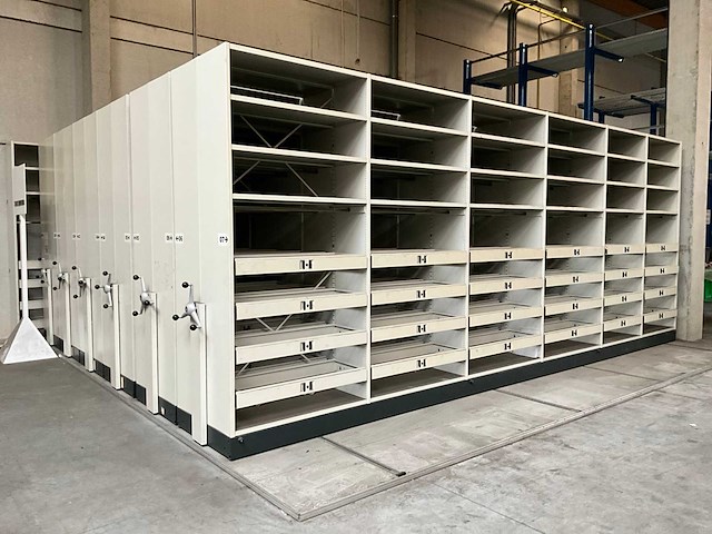 Compactus rolarchief - afbeelding 16 van  17
