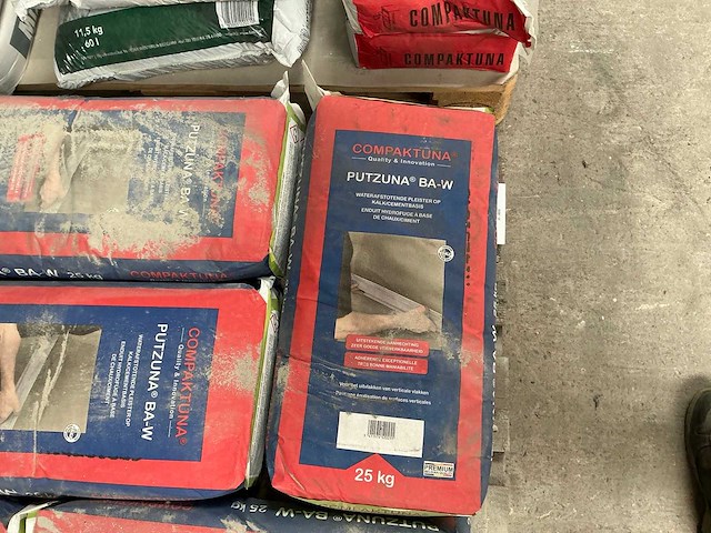 Compaktuna putzuna waterafstotende pleister in zak (12x) - afbeelding 1 van  4