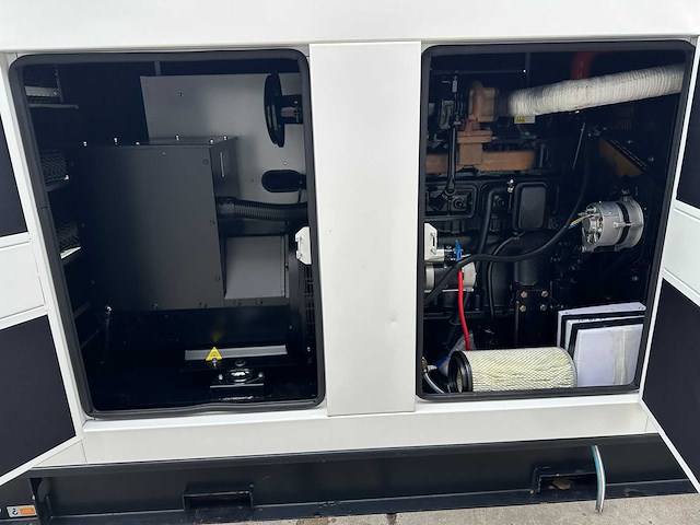 Compal power - 2025 - vg-r100 - stroomgenerator - afbeelding 9 van  22