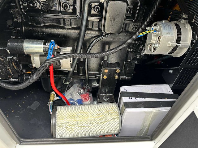 Compal power - 2025 - vg-r100 - stroomgenerator - afbeelding 13 van  22