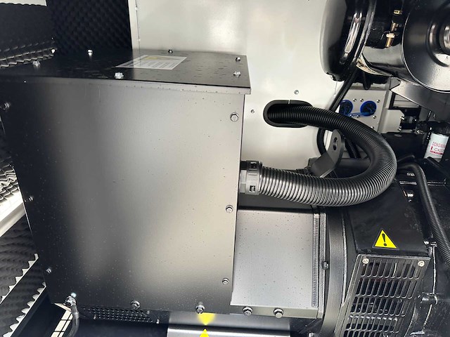 Compal power - 2025 - vg-r100 - stroomgenerator - afbeelding 6 van  17