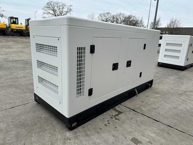 Compal power - 2025 - vg-r100 - stroomgenerator - afbeelding 22 van  22